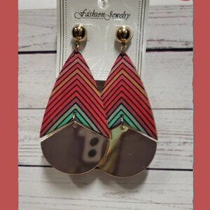 Fashion Jewelry dangle wood gold tone earrings
